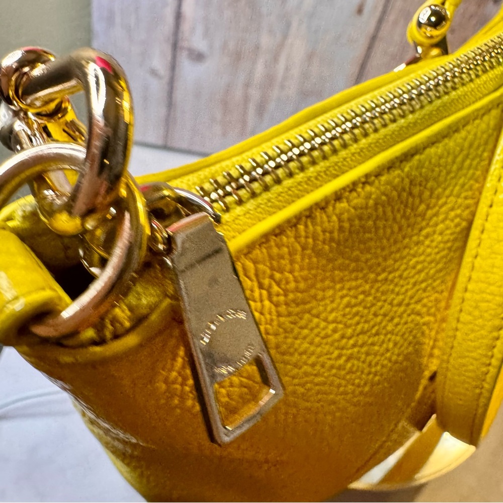 COACH Prairie Satchel in Pebble Leather - Yellow - GUC - Picture 11 of 17
